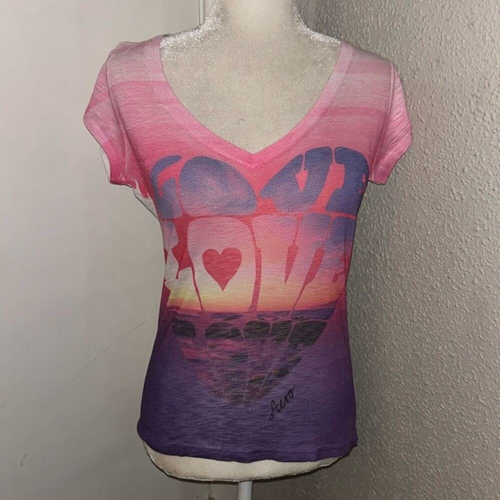 Aeropostale Love Heart Graphic T-shirt M Heartcore Dopamine Casual Barbie Twee